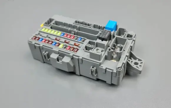 Honda Accord Fuse module TL0E311ED TL0E311