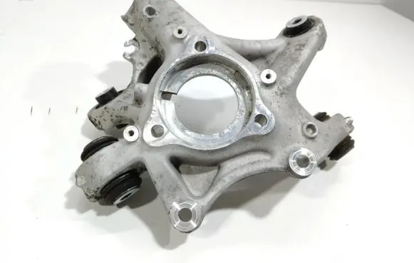 Tesla Model 3 Rear wheel hub 1044416-00-f