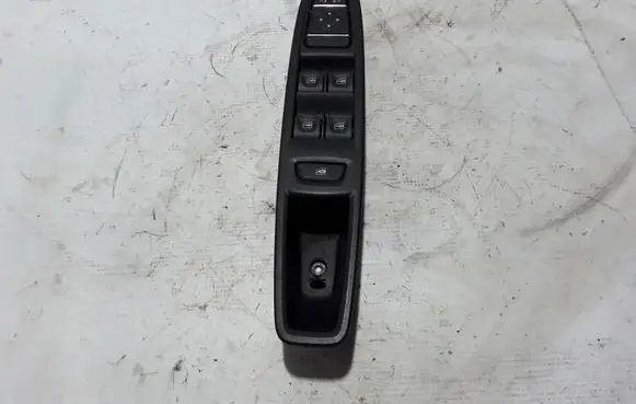 Renault Zoe Electric window control switch 809518207R