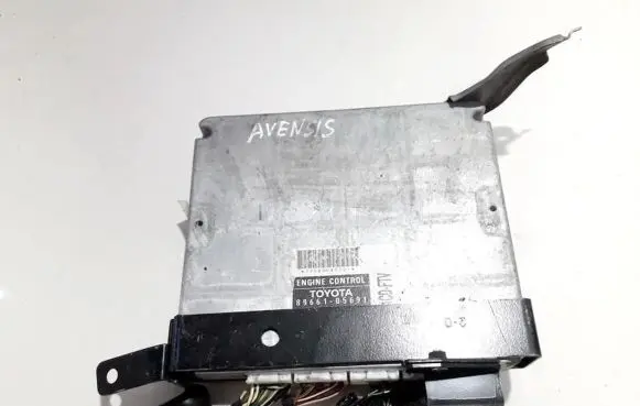 Toyota Avensis T250 Engine control unit/module 8966105691 89661-05691