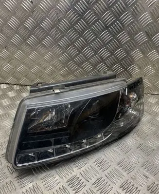 Audi A6 S6 C6 4F Headlight/headlamp SK3402 SK3302 VPAT975D