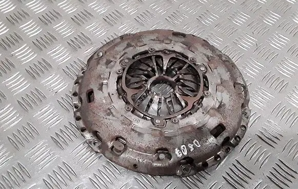Volkswagen Scirocco Pressure plate 124035410
