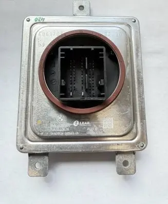 BMW 3 G20 G21 LED ballast control module 7933358
