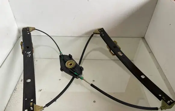 Audi A4 S4 B8 8K Front window lifting mechanism without motor 962912