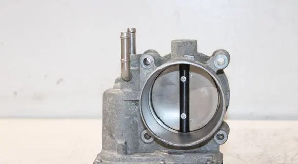 Lexus IS III XE30 Throttle valve 2203036030