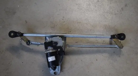 BMW X5 E53 Front wiper linkage and motor 6913007