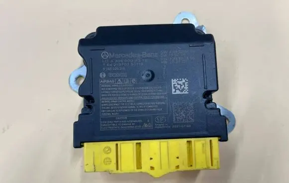 Mercedes-Benz C W206 Airbag control unit/module A2069004316 0284020376