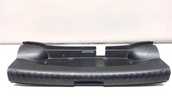 BMW 1 E81 E87 Trunk/boot sill cover protection 7123335