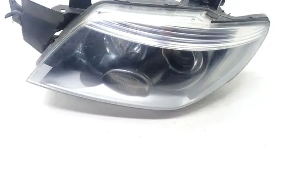 Mitsubishi Outlander Headlight/headlamp