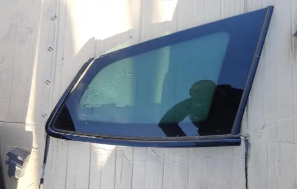 Opel Insignia B Rear side window 43R-008600