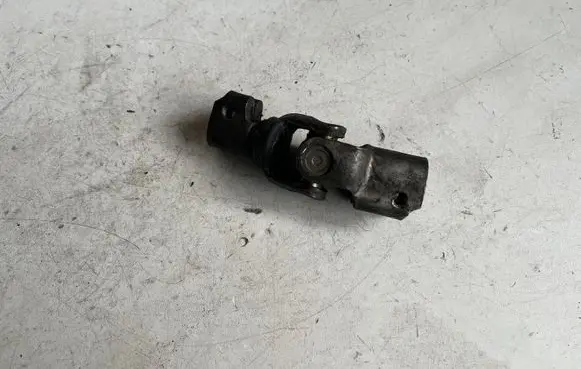 Toyota Corolla E100 Steering column universal joint