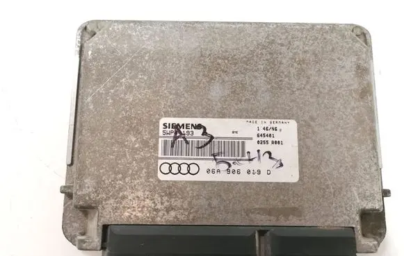 Audi A3 S3 8L Engine control unit/module 06A906019D 5WP4193
