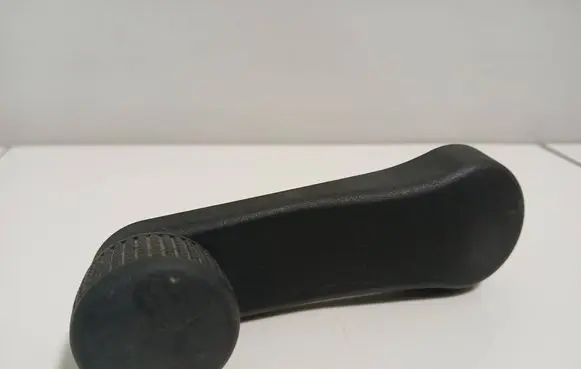 Volkswagen PASSAT B6 Rear door window winding handle 6Q0837581A