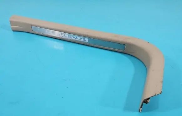 Lexus RX 330 - 350 - 400H Foot area side trim 67910-8020 IMPRK1486862