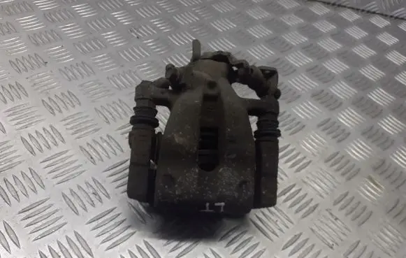 Opel Astra H Rear brake caliper
