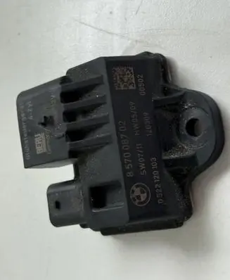 BMW 3 F30 F35 F31 Glow plug pre-heat relay 857008702 8570087