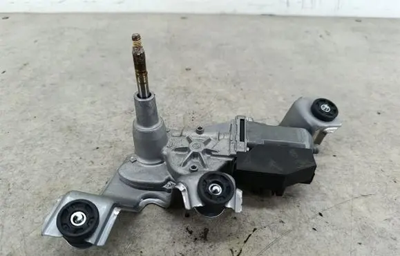 Toyota Auris E210 Rear window wiper motor 8513002050