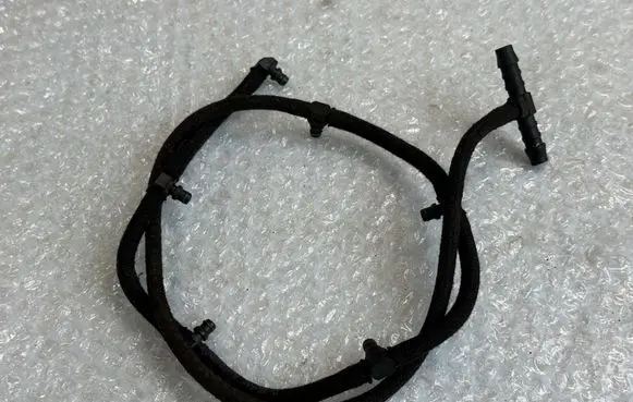 BMW 5 E39 Fuel return line/hose 