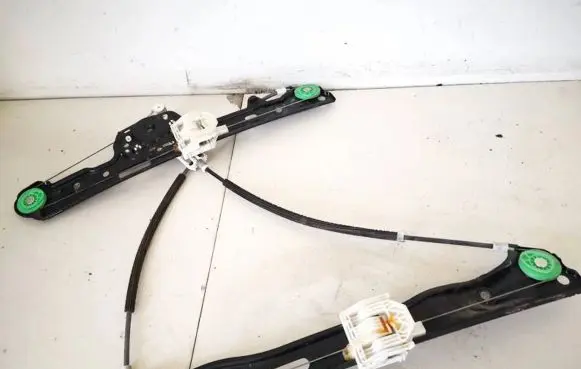 BMW 1 E81 E87 Sliding door window regulator with motor 7067795s 7138465e