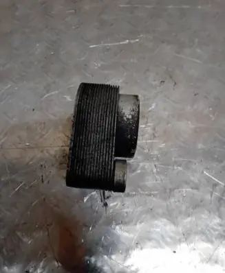 Nissan Note (E11) Oil filter mounting bracket 