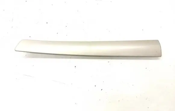 Opel Zafira B Front door trim bar 13163897