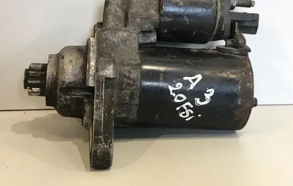 Audi A3 S3 8P Starter motor 0001121408