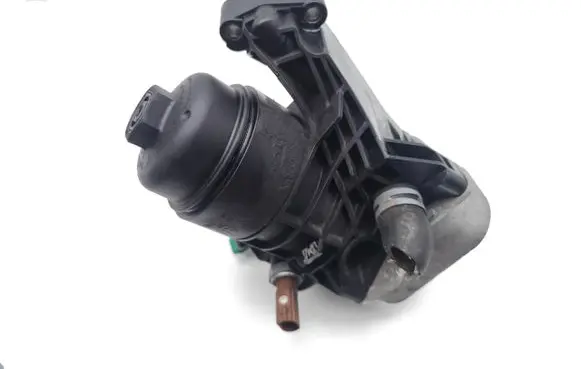 Skoda Octavia Mk3 (5E) Oil filter mounting bracket 03N117021