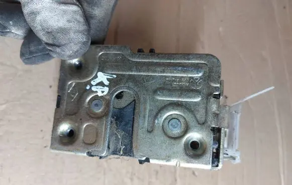 Renault Espace III Front door lock