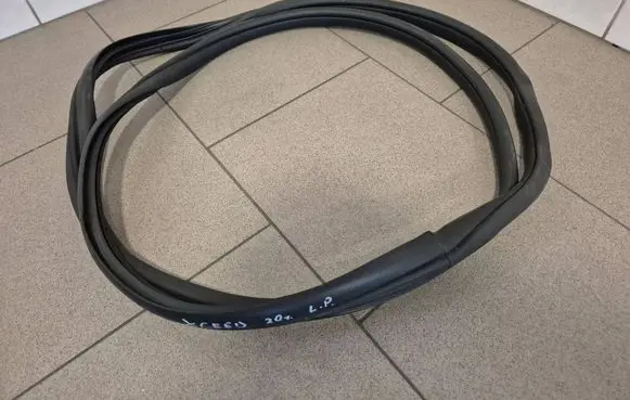 Front door rubber seal