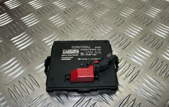 Volkswagen PASSAT B8 Gateway control module 5Q0907530M