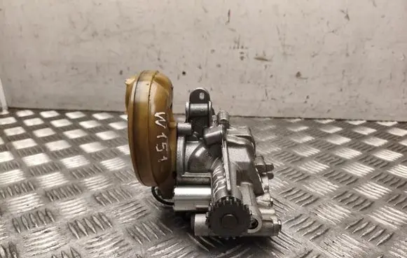 Renault Clio V Oil pump 150100347R
