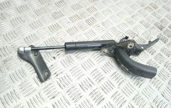 Volvo XC70 Tailgate/trunk strut/damper 8643038