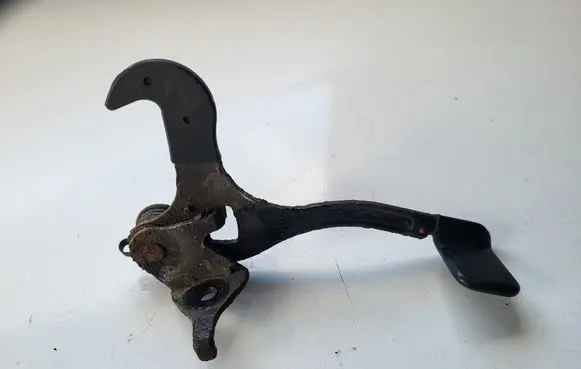 Hyundai ix35 Engine bonnet (hood) release handle