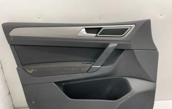 Volkswagen Golf Sportsvan Front door card panel trim 527867011 520868079
