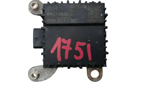 Peugeot 3008 II Distronic sensor radar 9839967780