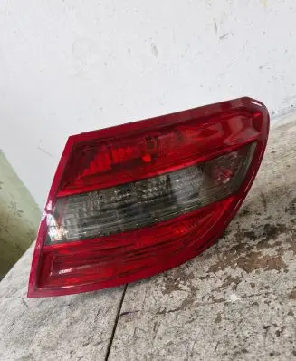 Mercedes-Benz C W204 Rear/tail lights 2048203064