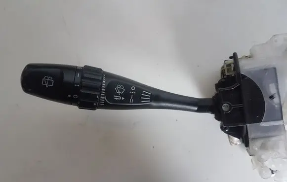 Mitsubishi Montero Wiper control stalk