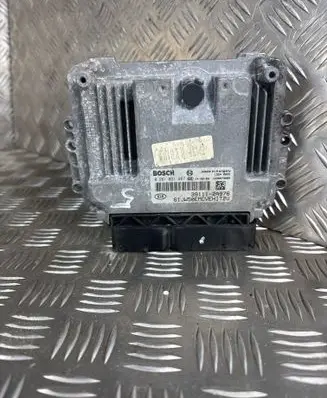 KIA Ceed Engine control unit/module 391112A976 0281031497 1039S73886