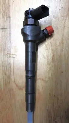 Volkswagen Golf VI Fuel injector 0986435167