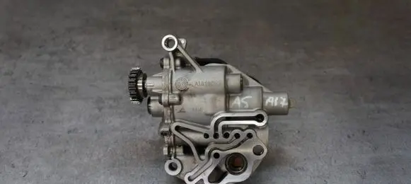 Audi A5 8T 8F Oil pump 06H115105AF