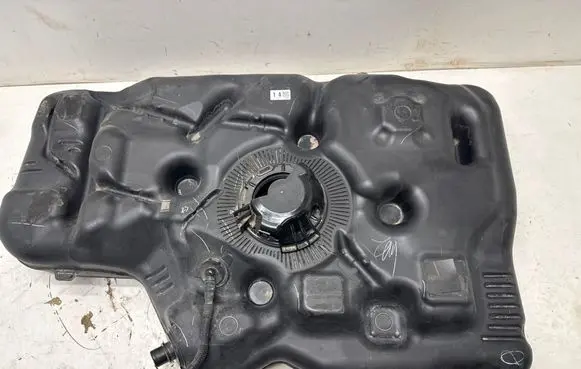 Toyota Sienna XL40 IV Fuel tank 7711108060 7710008141
