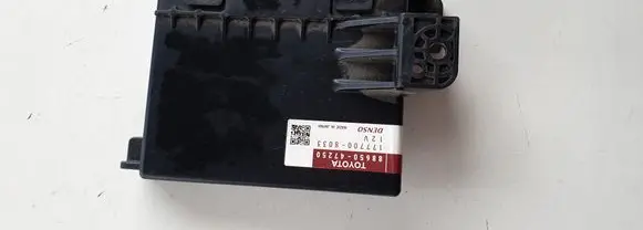 Toyota Prius+ (ZVW40) Other control units/modules 8865047250 1777008033
