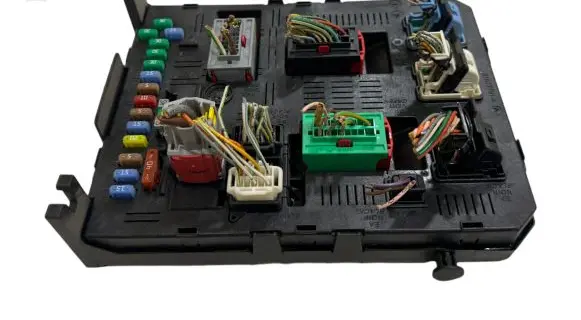 Citroen C4 I Fuse module 281133997A1 216760315B