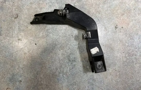 BMW i3 Headlight/headlamp mounting bracket 7331556 8951610