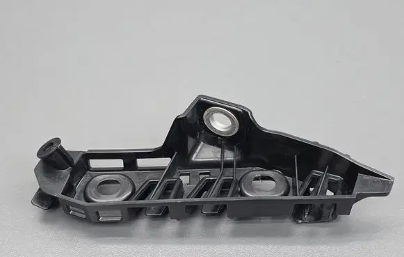 Volkswagen PASSAT B8 Front bumper mounting bracket 3G0807049