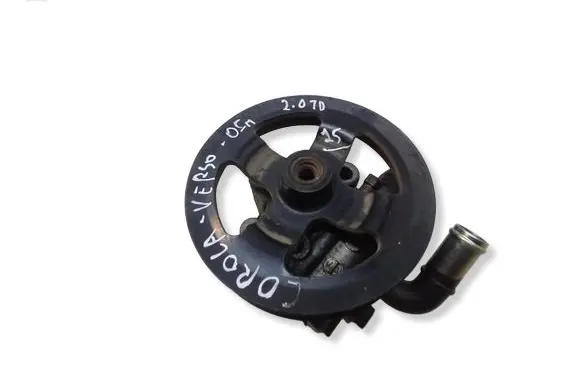 Toyota Corolla Verso AR10 Power steering pump 