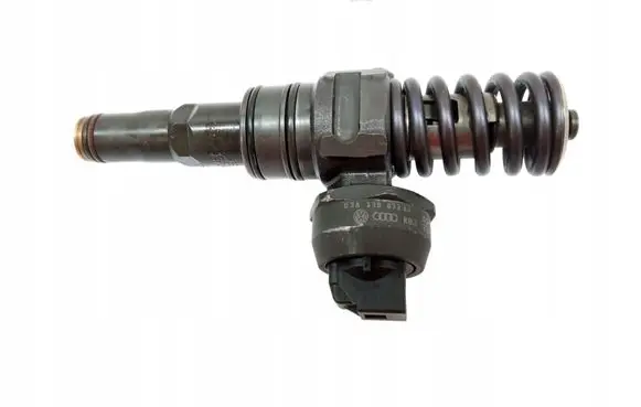 Volkswagen Golf V Fuel injector 038130073AG