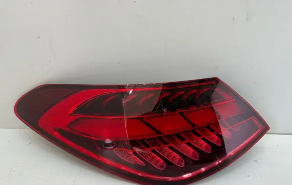 Rear/tail lights