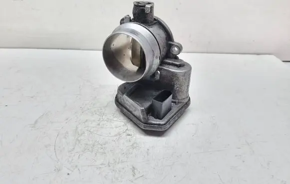 BMW 5 E60 E61 Throttle valve 7804384