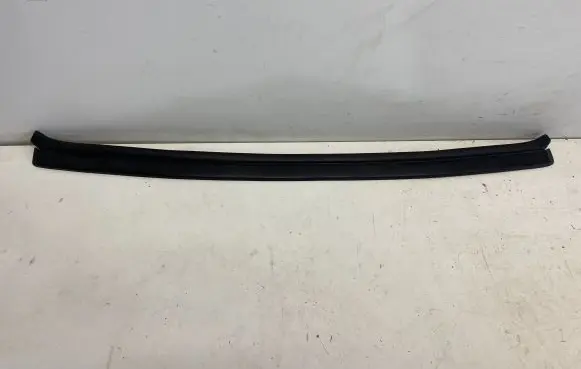 BMW M5 Engine compartment rubber 